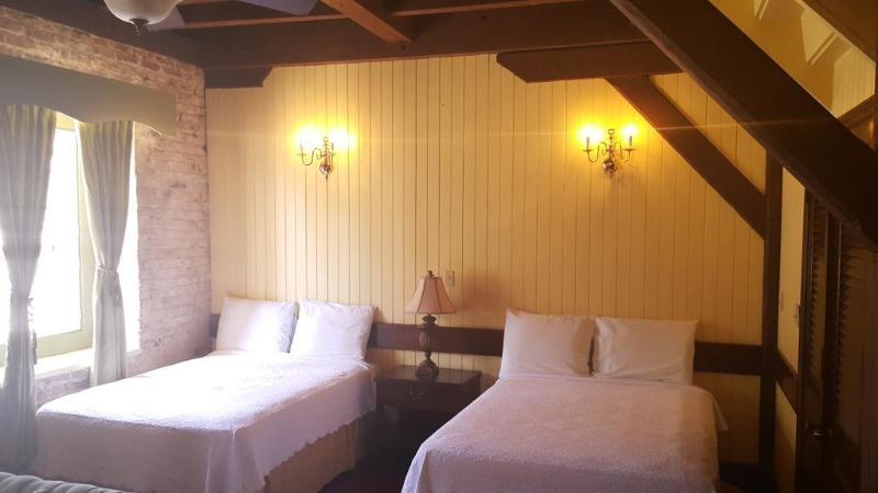 Copper And Lumber Store Hotel English Harbour Bagian luar foto