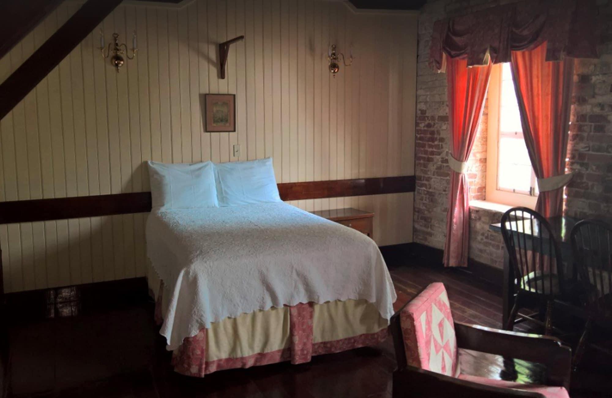 Copper And Lumber Store Hotel English Harbour Bagian luar foto