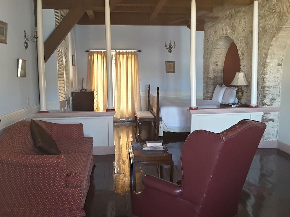 Copper And Lumber Store Hotel English Harbour Bagian luar foto