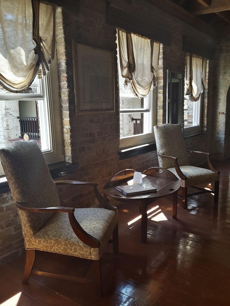 Copper And Lumber Store Hotel English Harbour Bagian luar foto